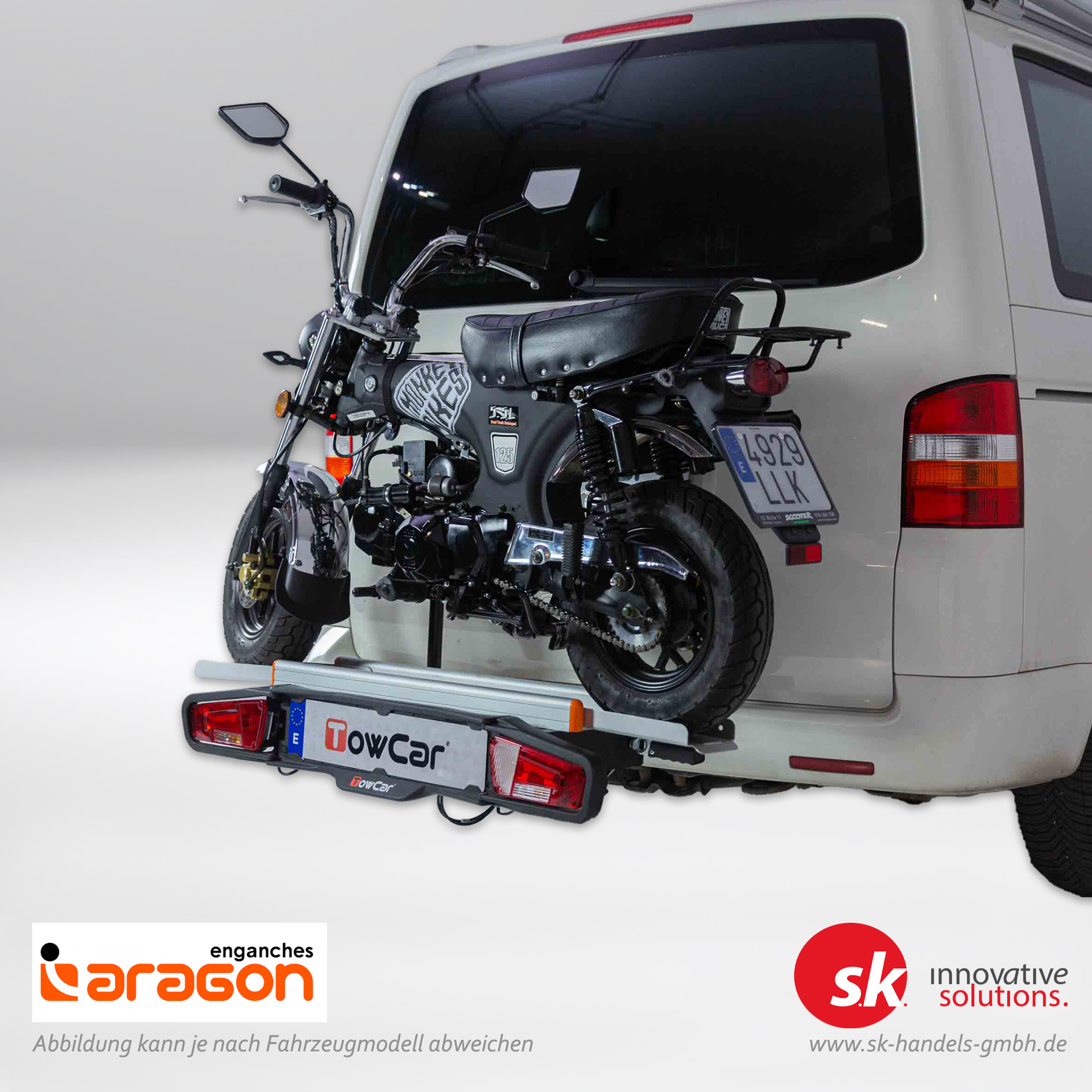 Motorradträger RACING mit Pocket-Bike auf Anhängerkupplung montiert