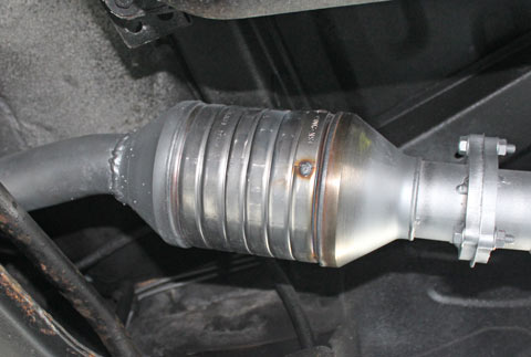 Katalysator montiert