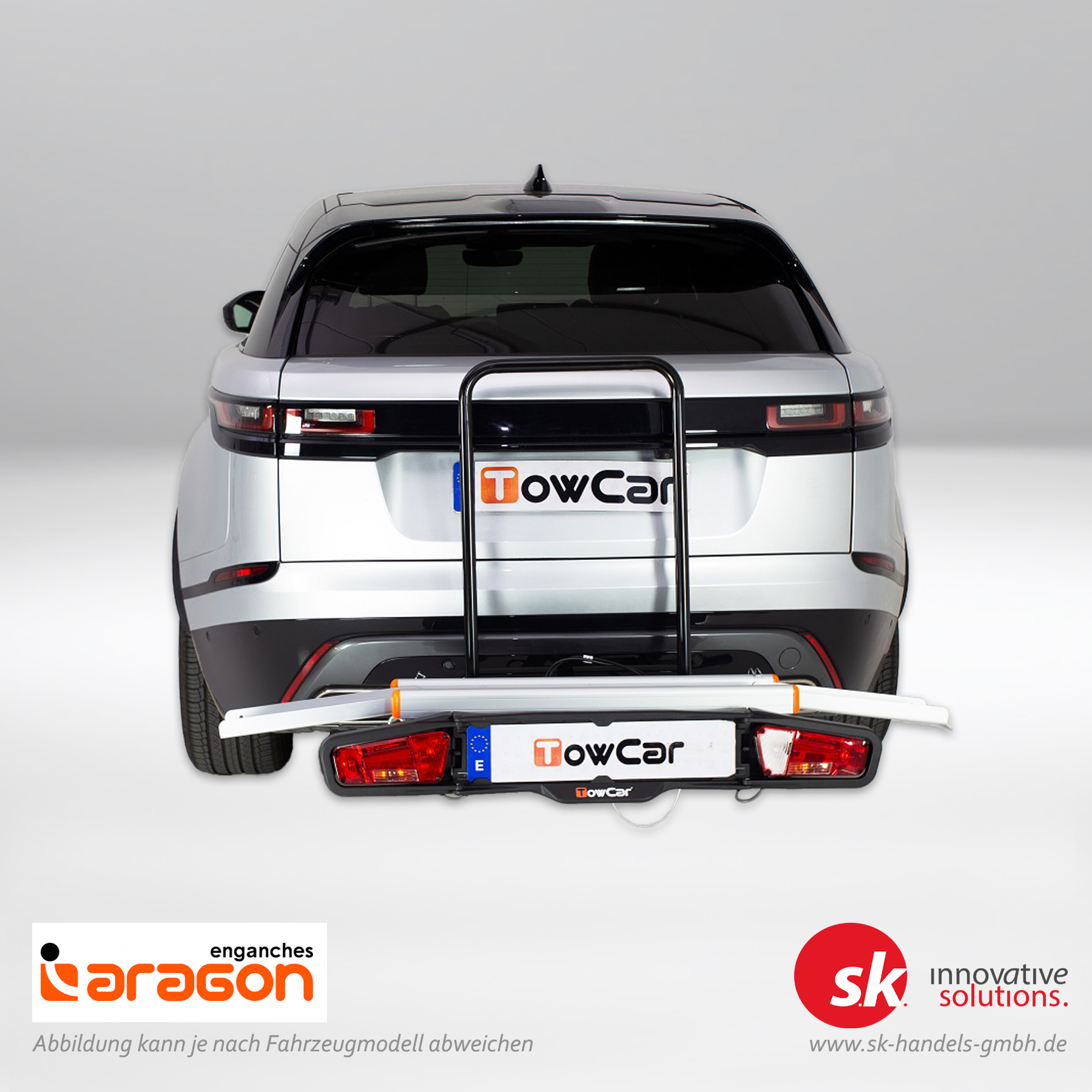 Motorradträger RACING auf Anhängerkupplung montiert