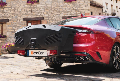 Transportbox auf der Anhängerkupplung